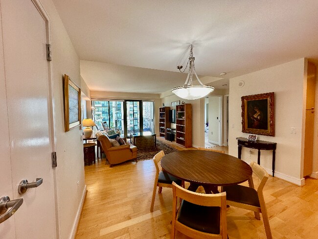 Foto del edificio - 654 Front St