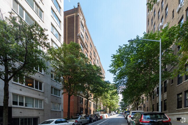 Foto del edificio - 321 W 78th St