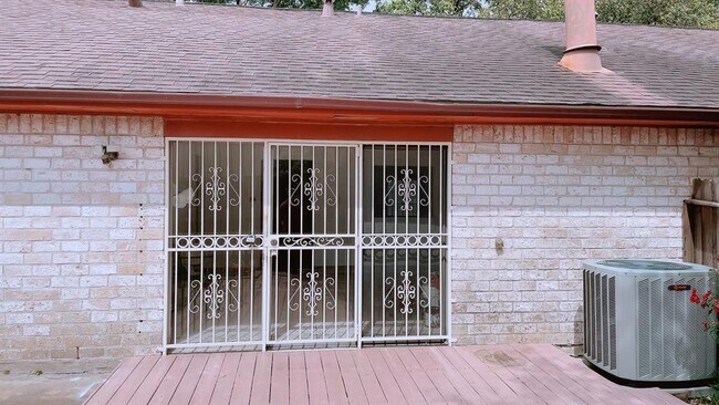 Building Photo - 7453 Cook Rd