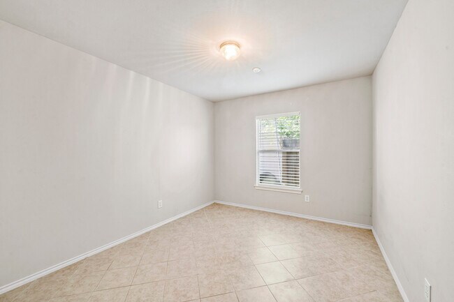 Building Photo - 6322 Sunlit Orchard Dr