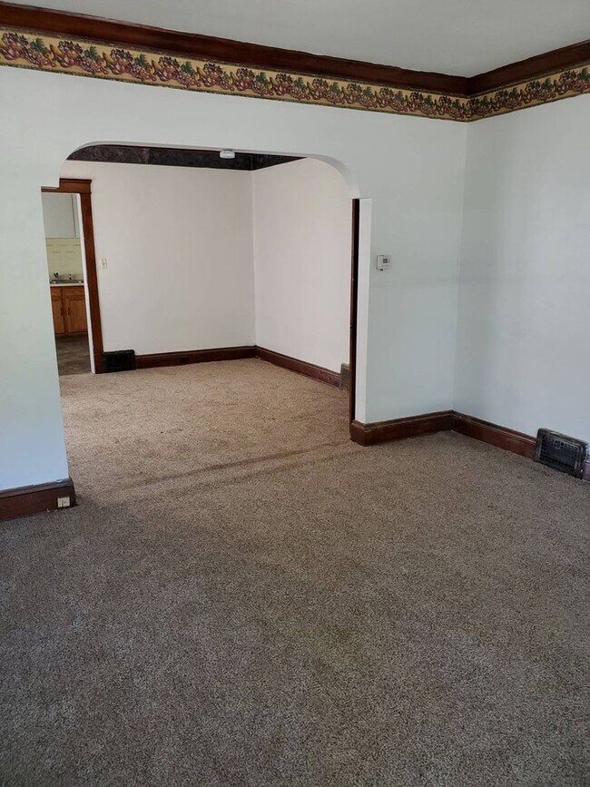 Foto del edificio - 2760 E 122nd St