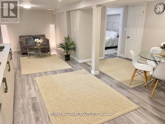 Building Photo - 214 Beechy Dr