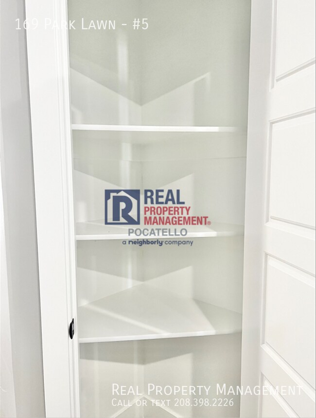 Foto del edificio - Move-in Special - 3 Bedroom 2.5 Bathroom T...