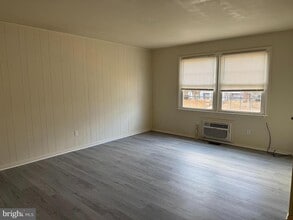 Building Photo - 539 Homestead Rd