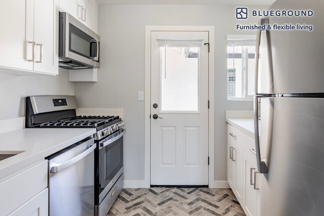 Building Photo - 1060 Noel Dr