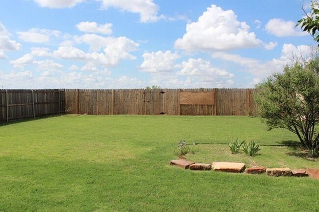 Foto del edificio - 6812 SW Drakestone Blvd