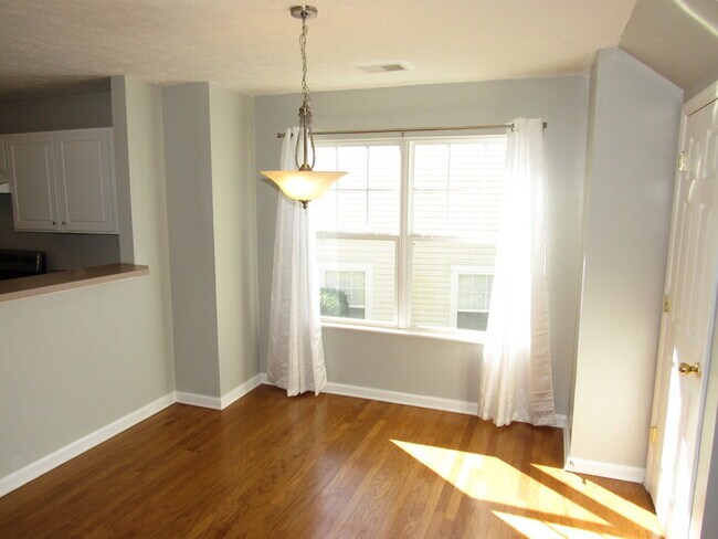Building Photo - 704 Flintlock Ct