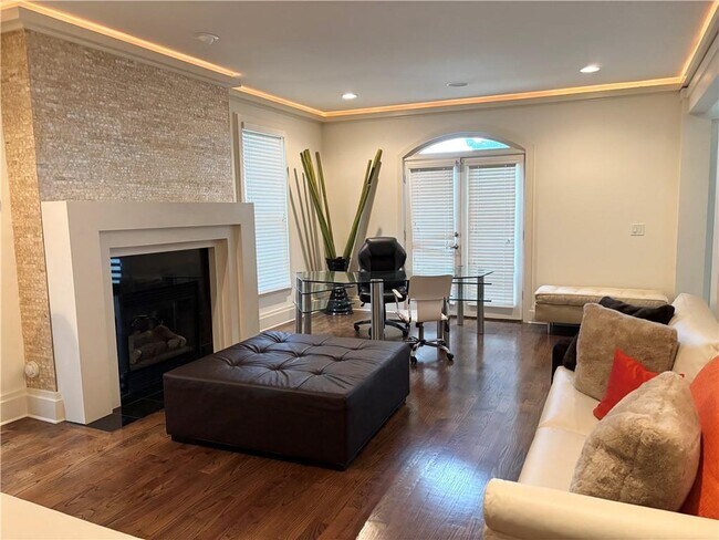 Foto del edificio - 4070 Annecy Dr SW