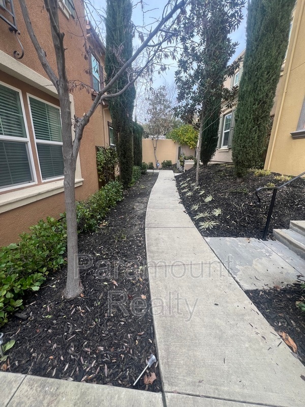 Foto del edificio - 3203 Vittoria Loop