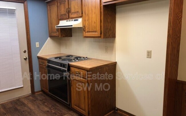 Building Photo - 3683 W Sylvania St