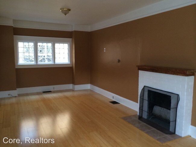 Foto del edificio - 6228 SW Hood Ave