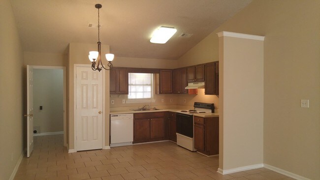 Building Photo - 113 Augusta Ct