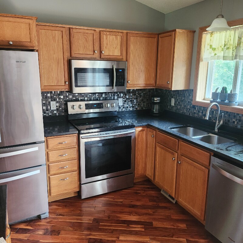 Foto principal - 524 Emerson Ave N