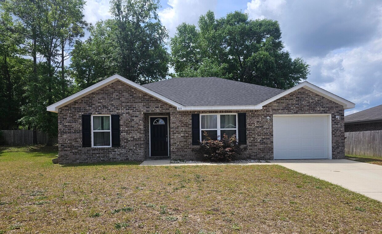 Primary Photo - 515 Grand Ridge Dr