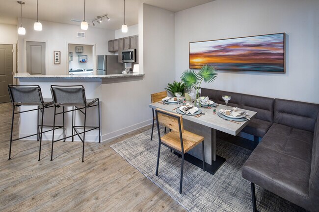 Foto del edificio - Pier Park Crossings