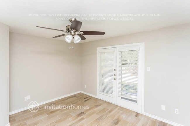 Foto del edificio - 3909 Honey