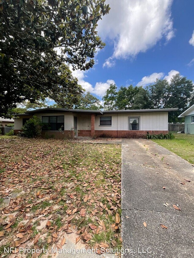 Foto principal - 3 br, 1.5 bath House - 4525 Florelle Way