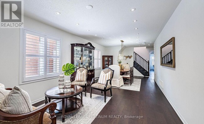 Building Photo - 43 Arkwright Dr