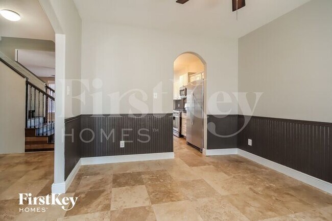 Foto del edificio - 8306 White Willow Lane