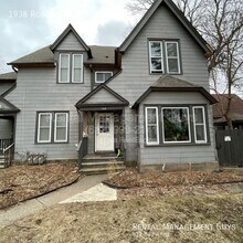 Building Photo - 1938 Roblyn Ave