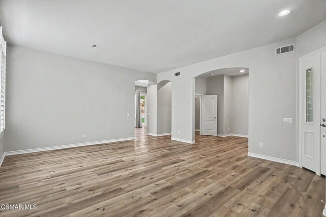 Building Photo - 4614 Via Del Rancho