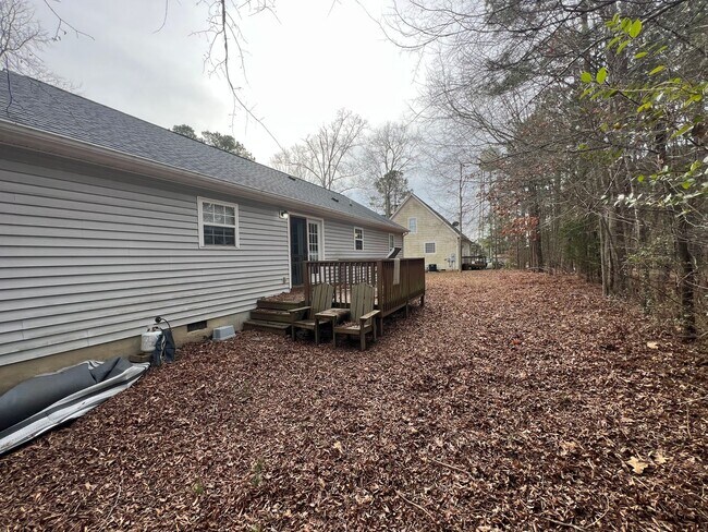 Foto del edificio - Elegant 3 Bedroom, 2 Bath Rental Home in Creedmoor