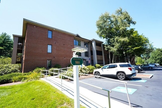 Building Photo - 500 Candlewood 38
