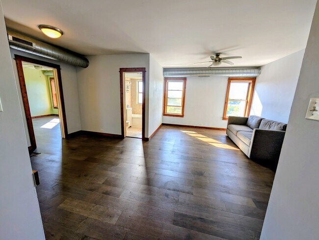 View upon entering - 5400 S Harper Ave