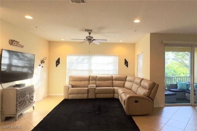 Building Photo - 23611 Alamanda Dr