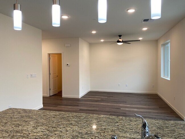 Building Photo - New Townhome at Falcon Ridge in North Reno