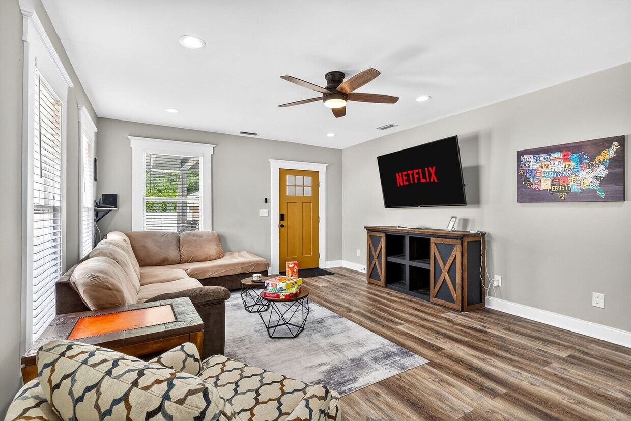 Foto principal - 2910 N Ola Ave