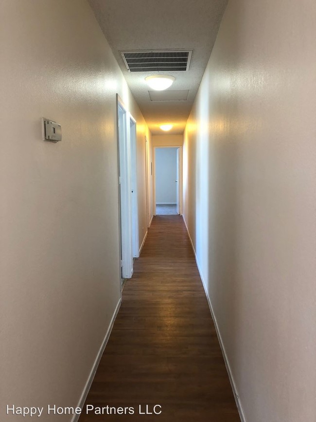 Foto del edificio - 2375 Foothill Blvd