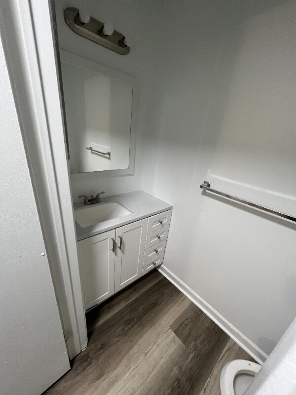 Building Photo - 33 Lamplighter Ln