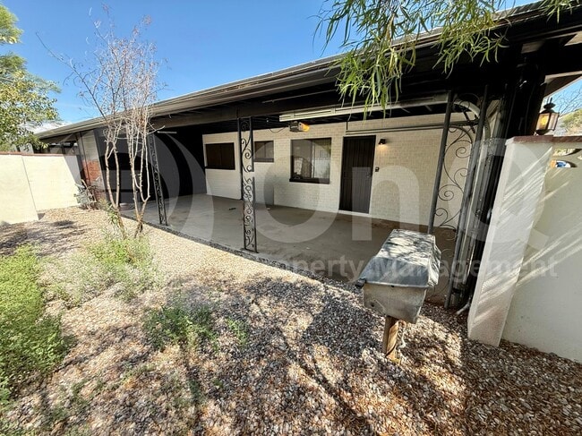 Building Photo - 1715 N Highland Ave