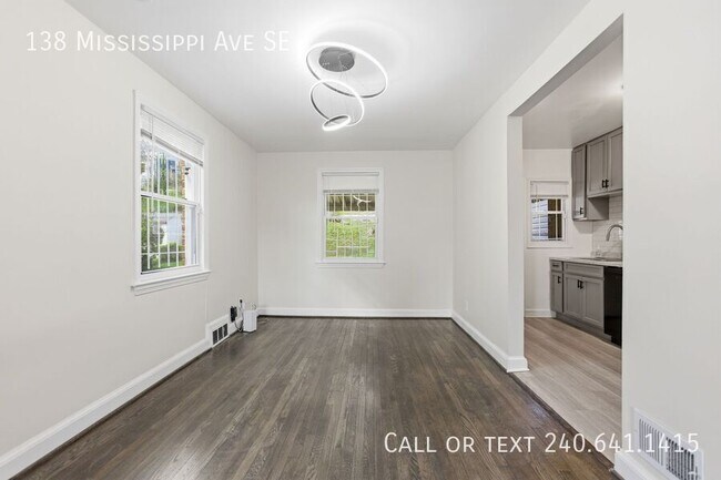 Foto del edificio - 138 Mississippi Ave SE