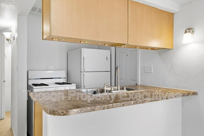 Foto del edificio - 1638 N Beverly Ave