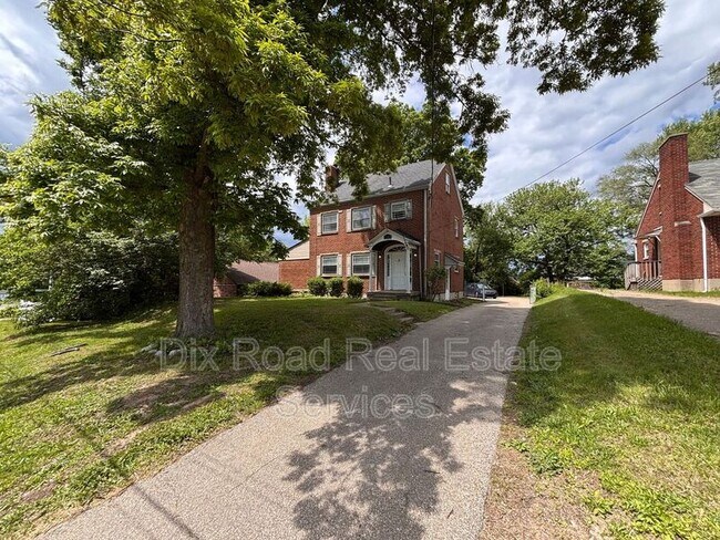 Building Photo - 2703 Roosevelt Blvd