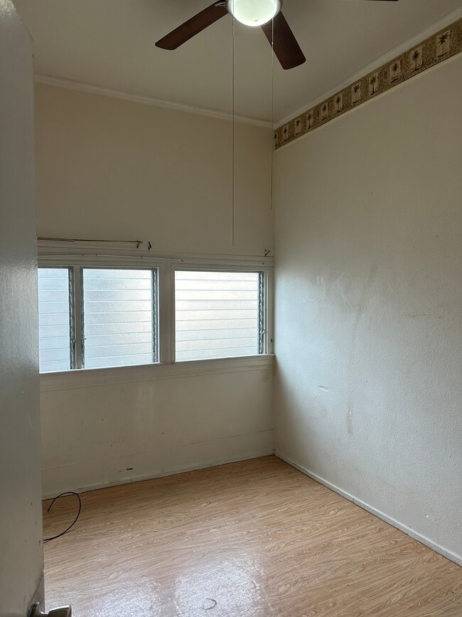 Building Photo - 1302 Kinau St