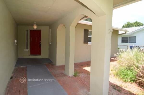Building Photo - 5700 Venetian Blvd NE