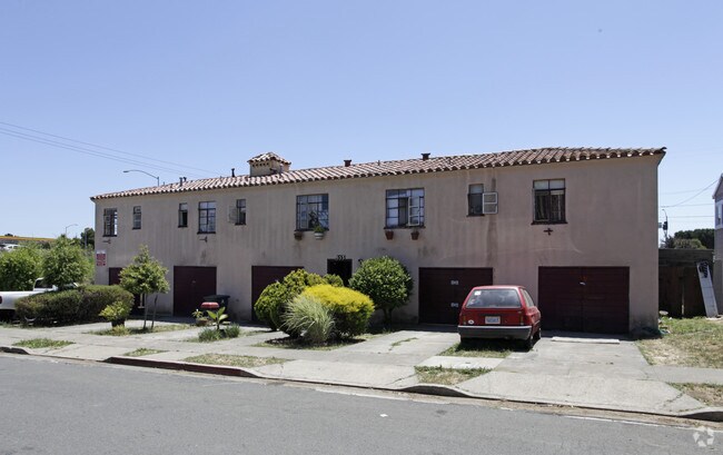 Building Photo - 553 Wallace Ave