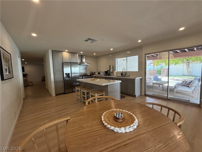 Foto del edificio - 3611 Rosewood St