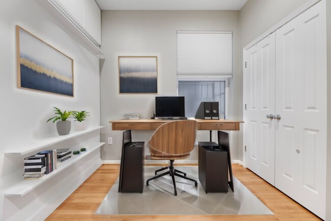 Foto del edificio - 1360 Kenyon St NW