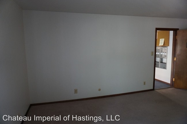 Building Photo - 3010 Parklane Dr