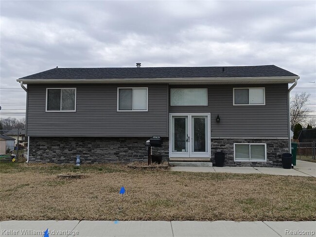 Building Photo - 15730 Anthony St