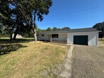 Primary Photo - 3 bedroom house on Roberts Creek