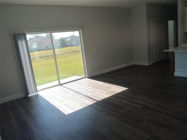 Building Photo - 845 Marquis Ct