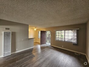 Building Photo - 2803 E 58th St