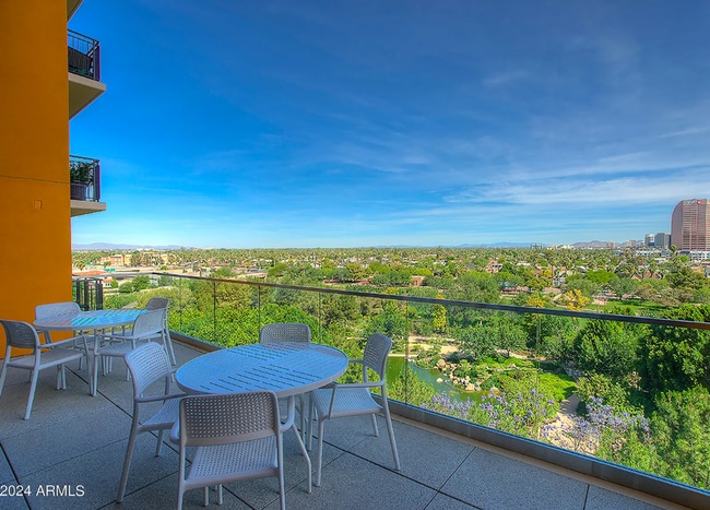 Building Photo - Luxury 1 Bed Condo in the Heart of Downtown Phoenix -- COMING SOON