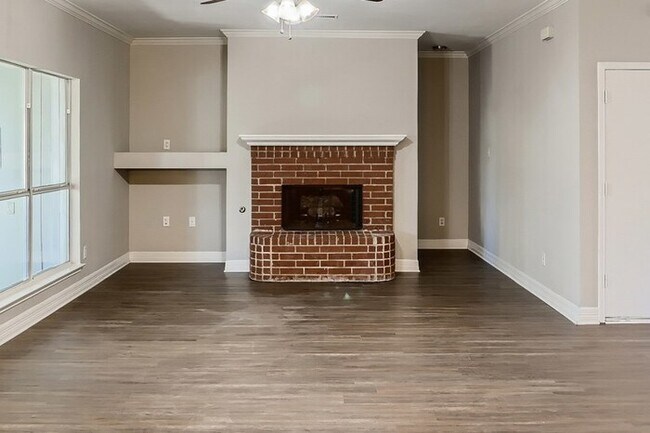 Foto del edificio - 265 Brookdale Dr, Little Elm, TX, 75068