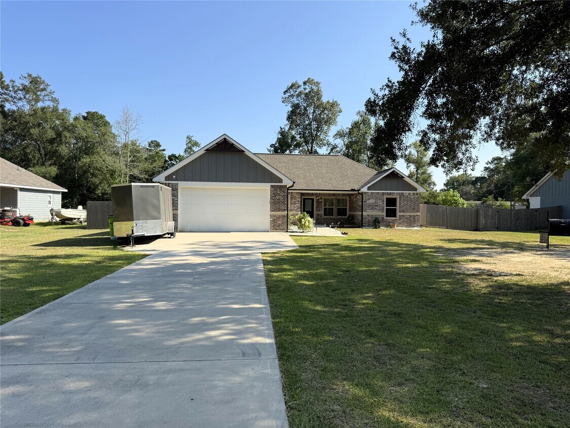 Building Photo - 162 County Rd 2221